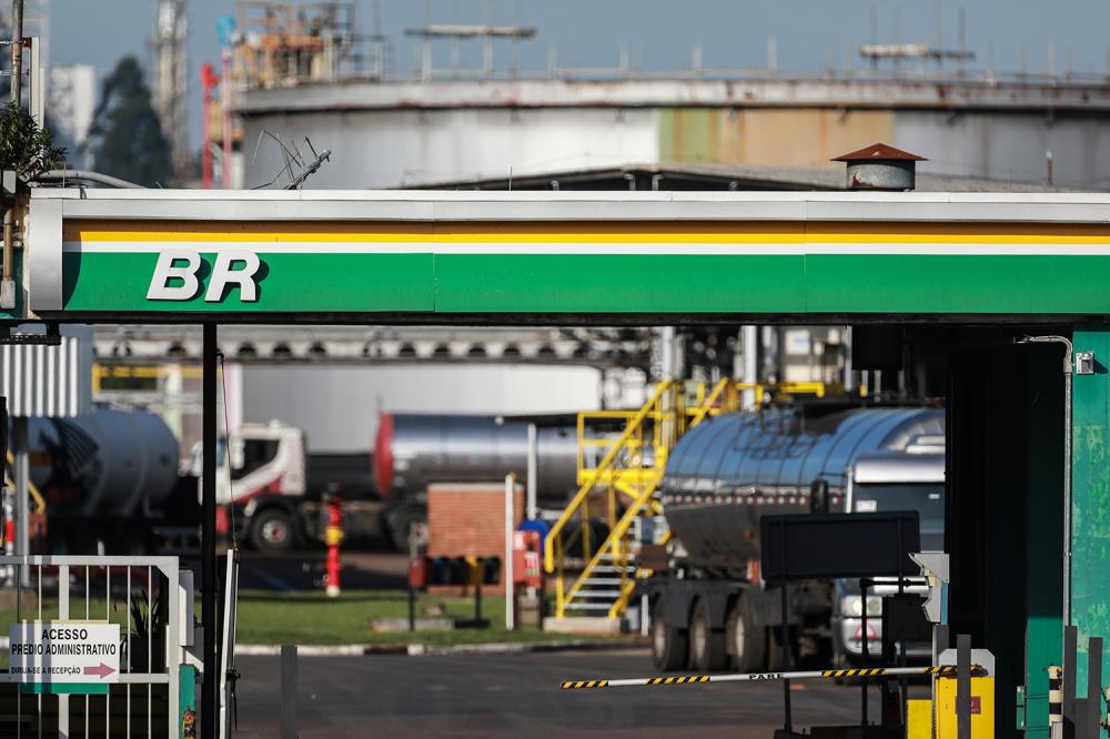 PETROBRAS ELEVARÁ PREÇO DA GASOLINA EM 3%, NA PRIMEIRA ALTA DO ANO