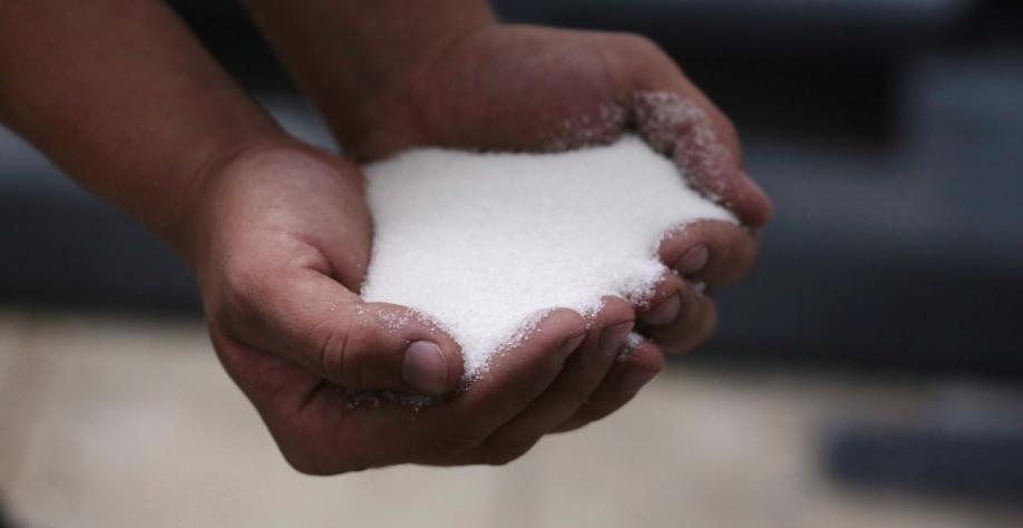 Açúcar bruto toca mínima de 2 semanas na ICE e café arábica avança